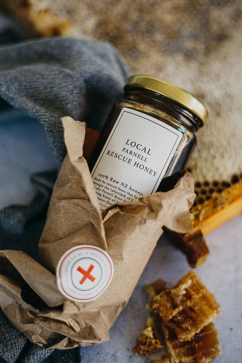 C - Tea Towel - Bees & Honey - Parnell Rescue Honey