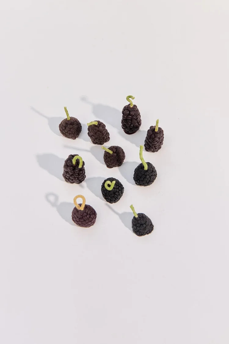 Beeswax Candle | Pick your own berries - Blackberry