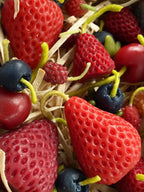 Beeswax Candle | Pick your own berries - Strawberry - Medium