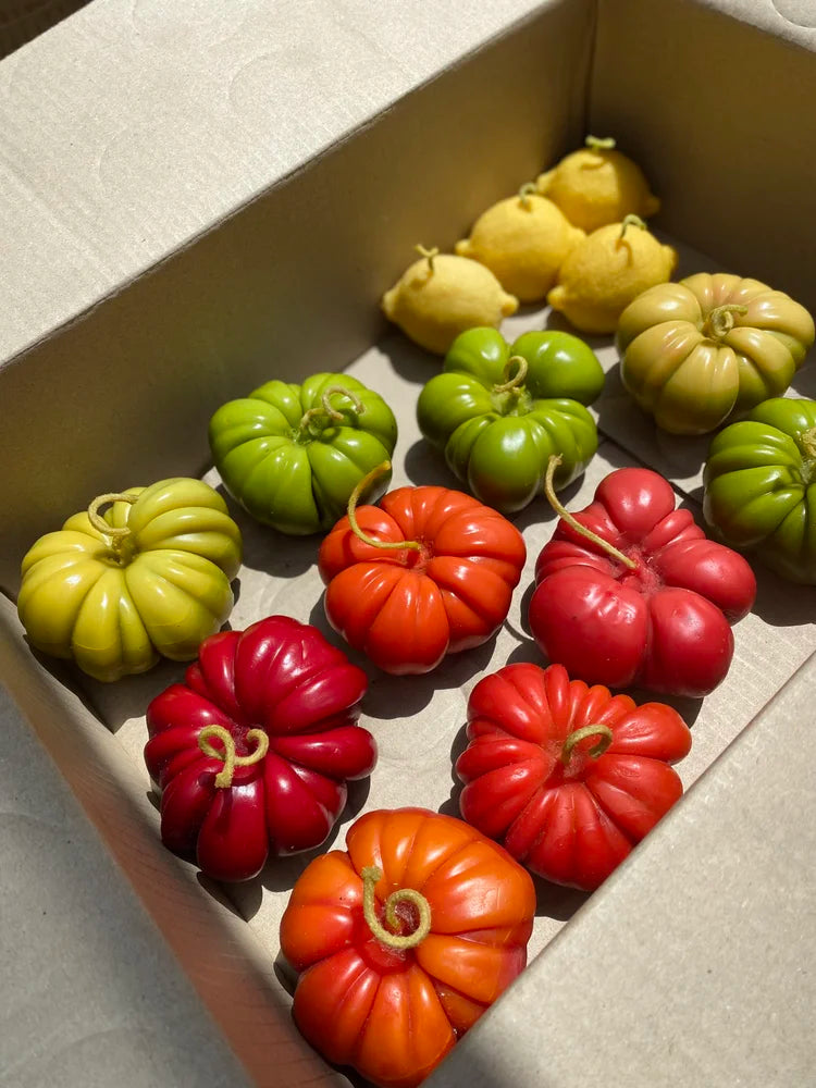 Heirloom Tomato | Beeswax Candle - Small - Green
